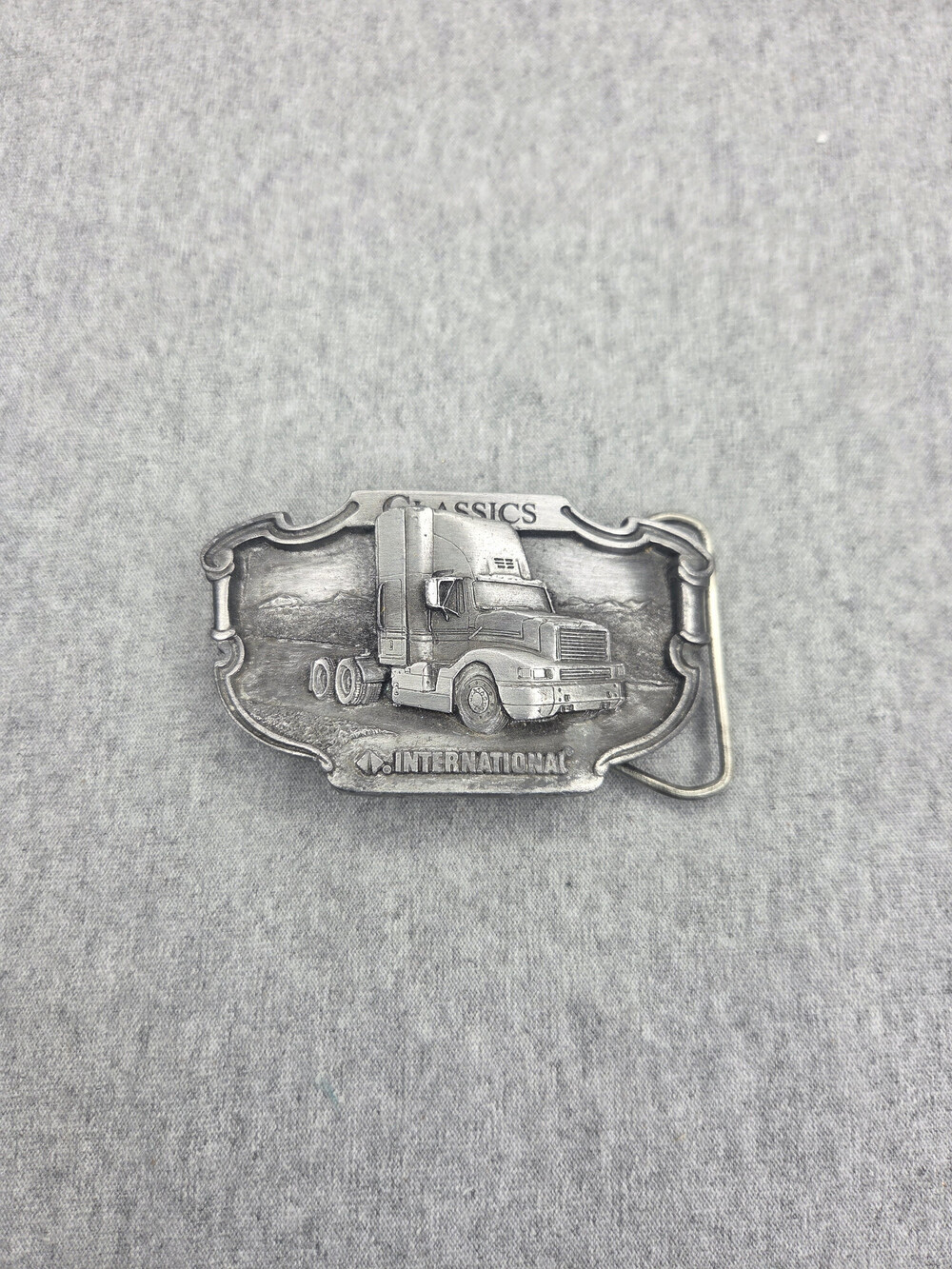 Vintage 1988 Bergamot International Classics 8300 Semi Truck Belt Buckle